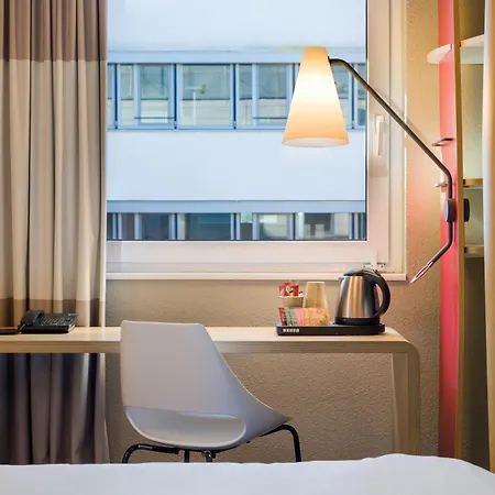 Ibis Hotel Hamburg St. Pauli Messe Exterior photo