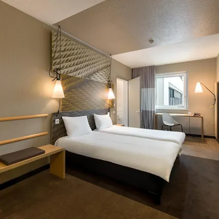 Ibis Hotel Hamburg St. Pauli Messe Exterior photo