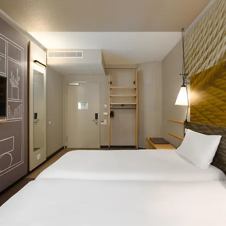 Ibis Hotel Hamburg St. Pauli Messe Exterior photo