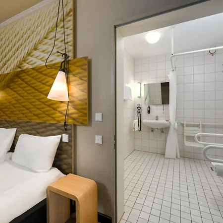 Ibis Hotel Hamburg St. Pauli Messe Exterior photo